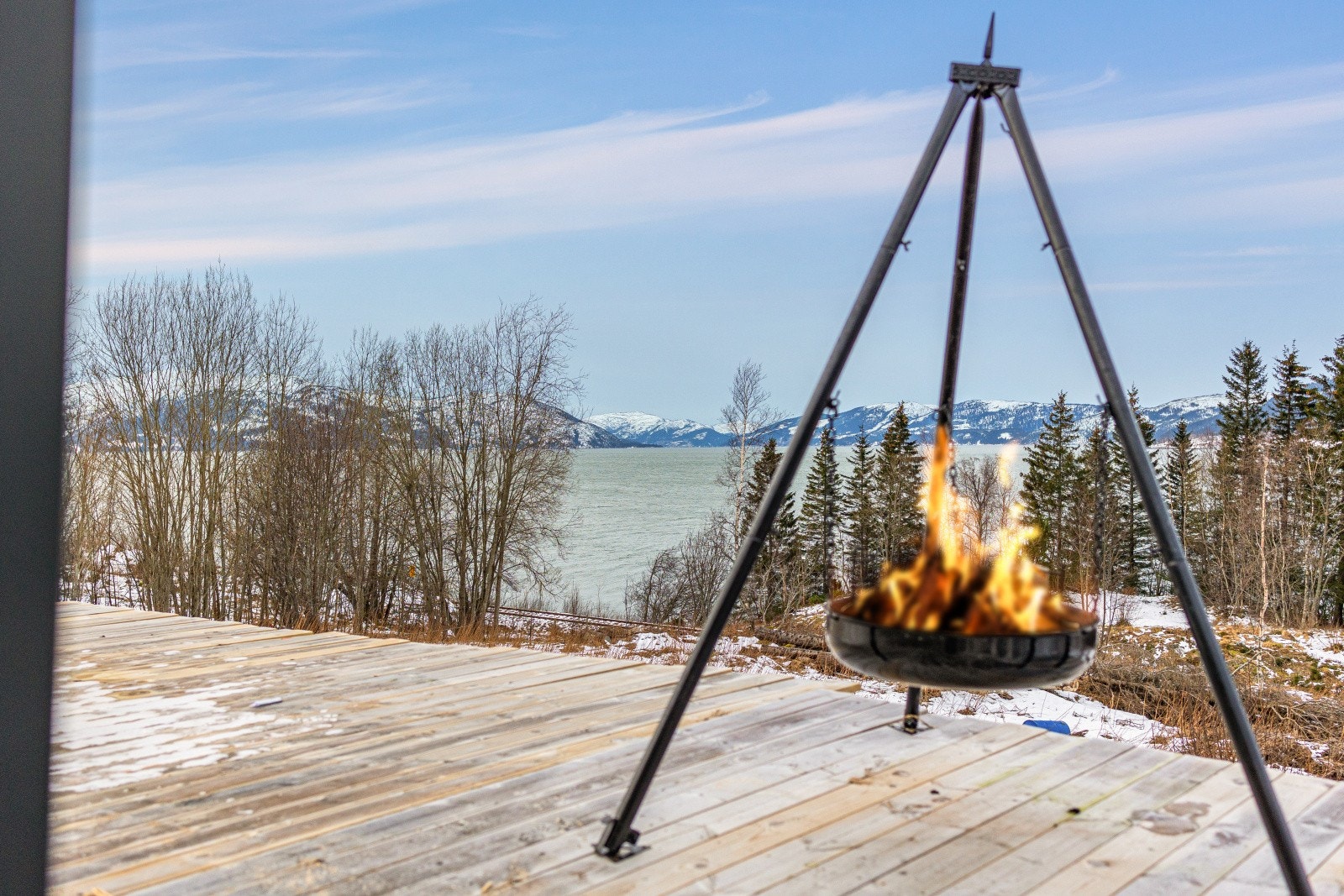 Her vil du kunne nyte svært gode solforhold og vidstrakt utsikt mot vakker natur Galleribilde