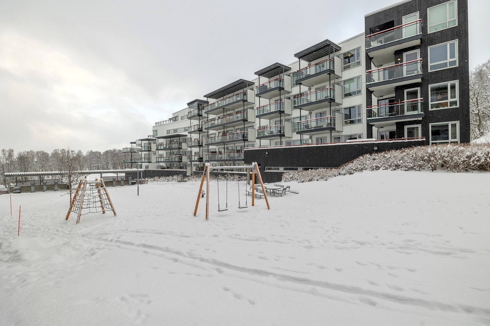 Fra leiligheten har du gåavstand til blant annet dagligvare, skole, barnehage og treningssenter Galleribilde