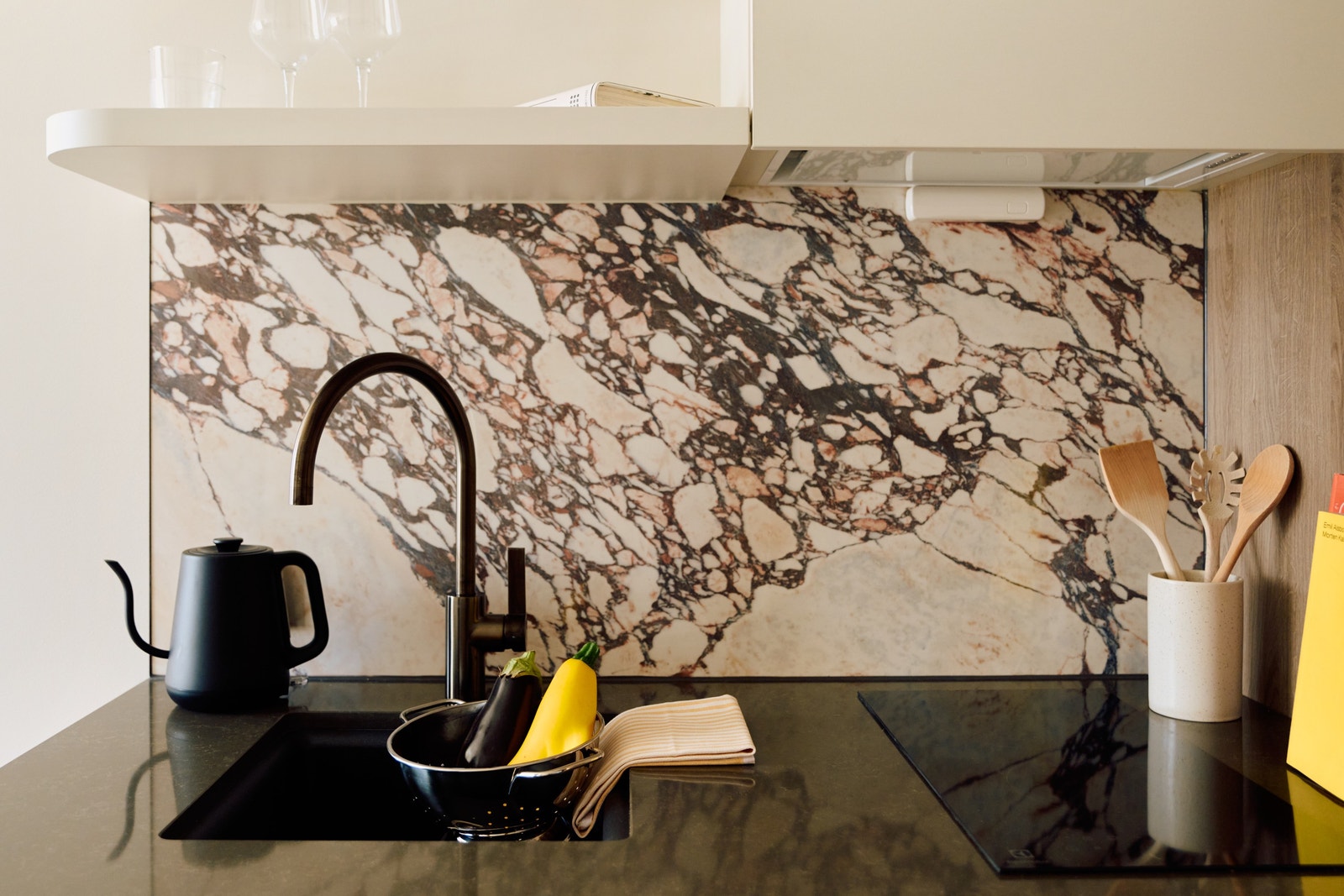 Komplett og kompakt kjøkken Galleribilde