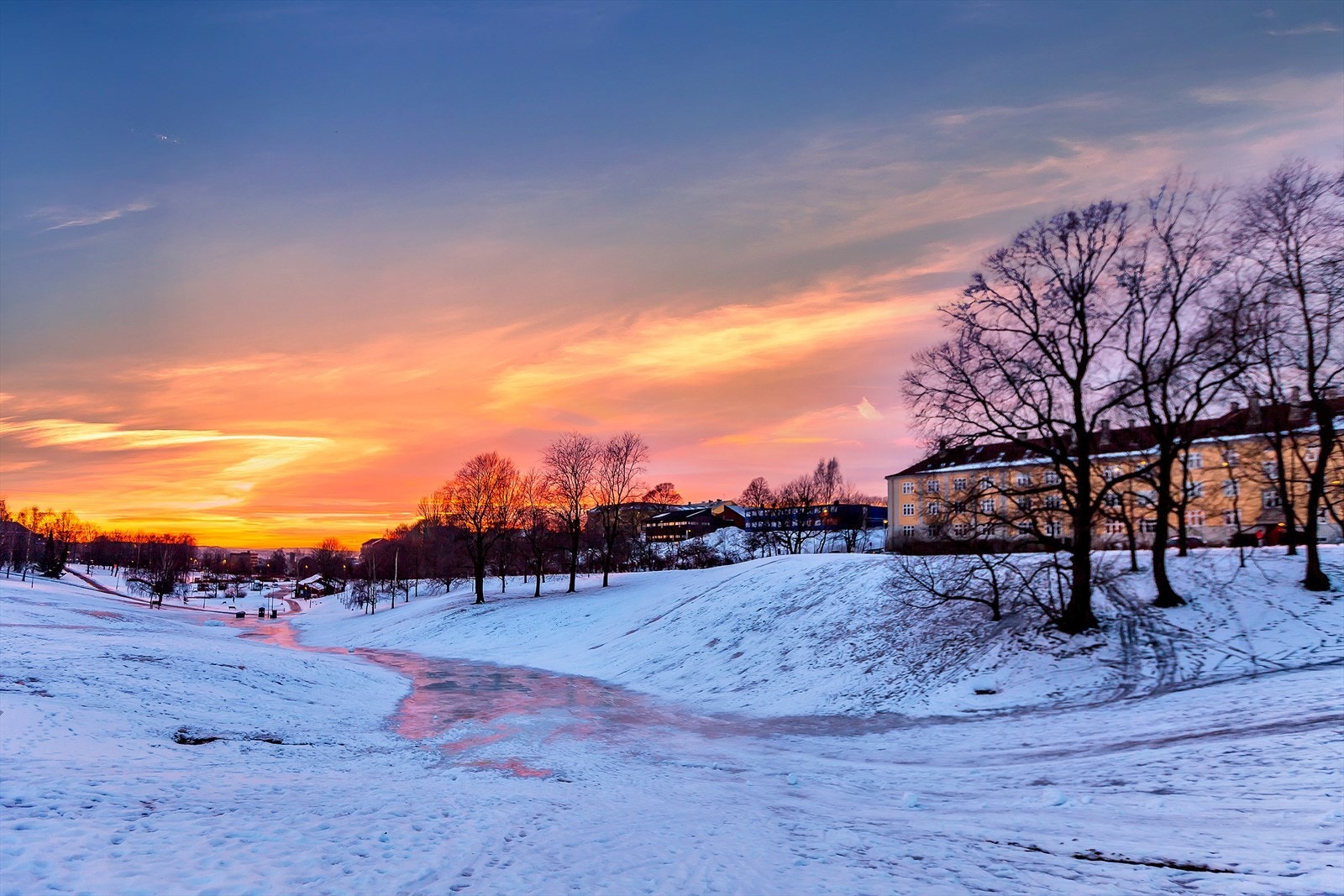Torshovdalen på vinterstid. Galleribilde