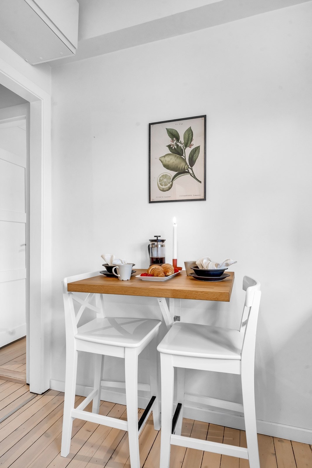 I tilknytning til kjøkkenet er det plass til et praktisk uttrekkbart bord. Galleribilde