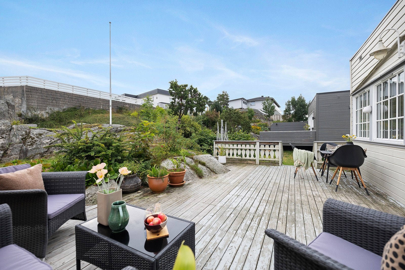 Her er det god plass til flere sittegrupper. Galleribilde