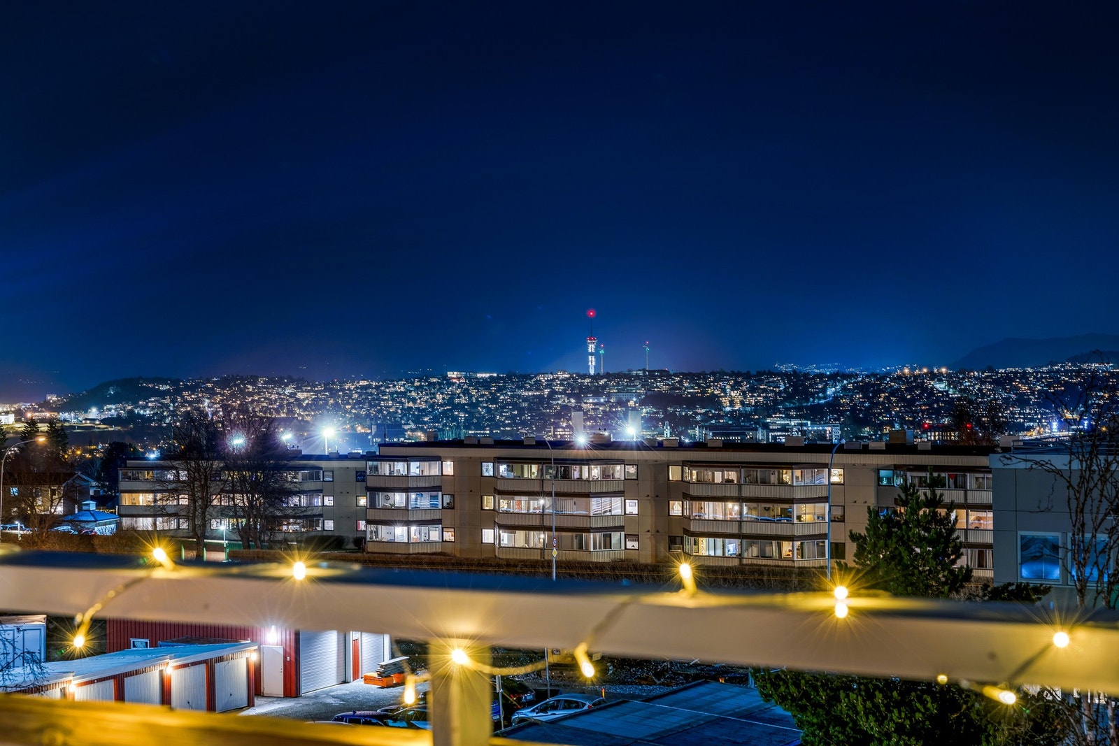 Nydelig utsikt mot byen og Tyholttårnet. Galleribilde