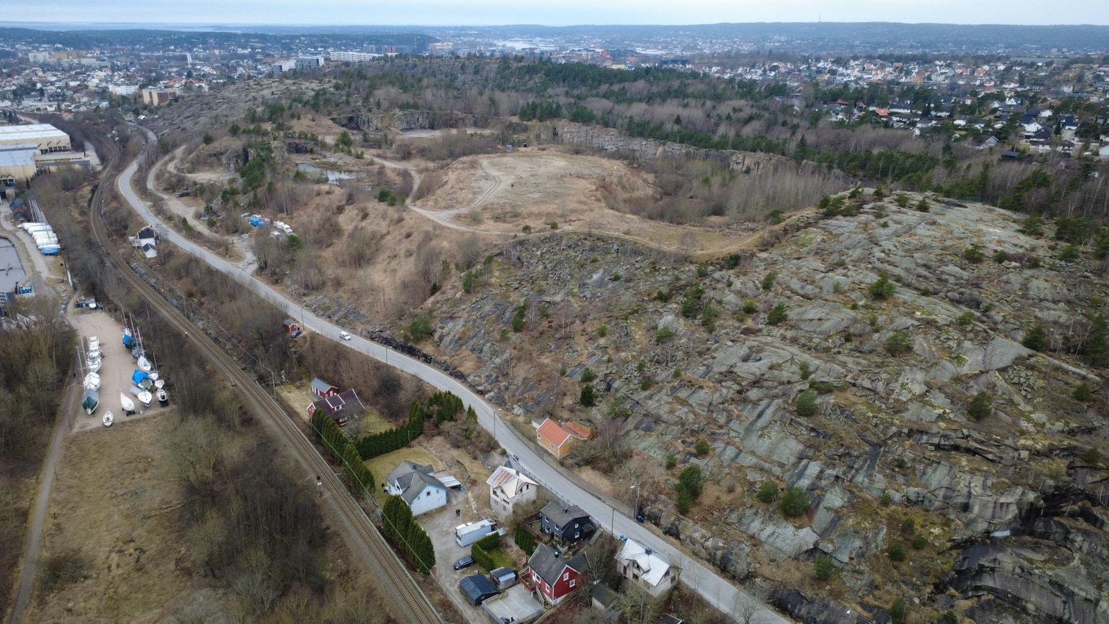 Her bor du med kort gang- og sykkelvei til dagligvarehandel, jernbanestasjonen på Cicignon og Fredrikstad sentrum. Galleribilde