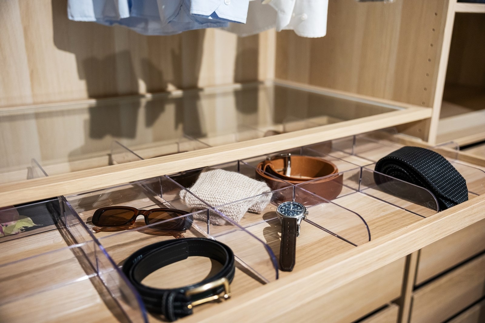 PAX garderobe medfølger handelen. Galleribilde