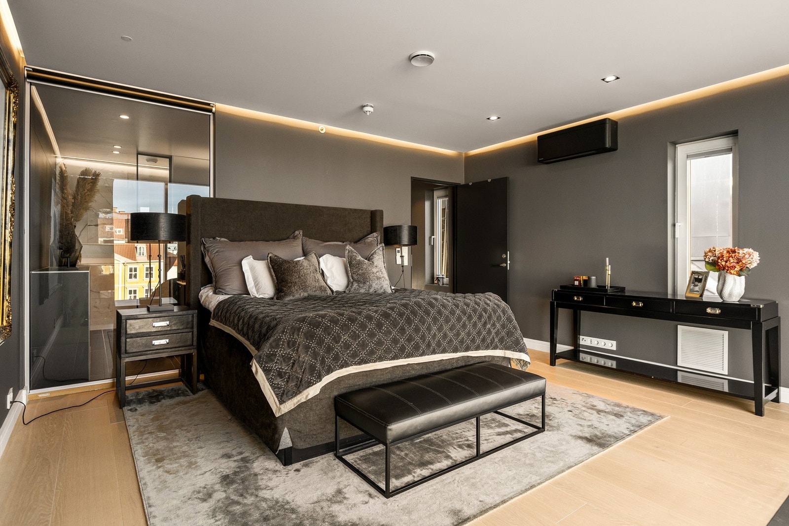 Moderne Frognerleilighet med attraktiv intern beliggenhet i bygårdens 6.- og 7. etasje. Galleribilde