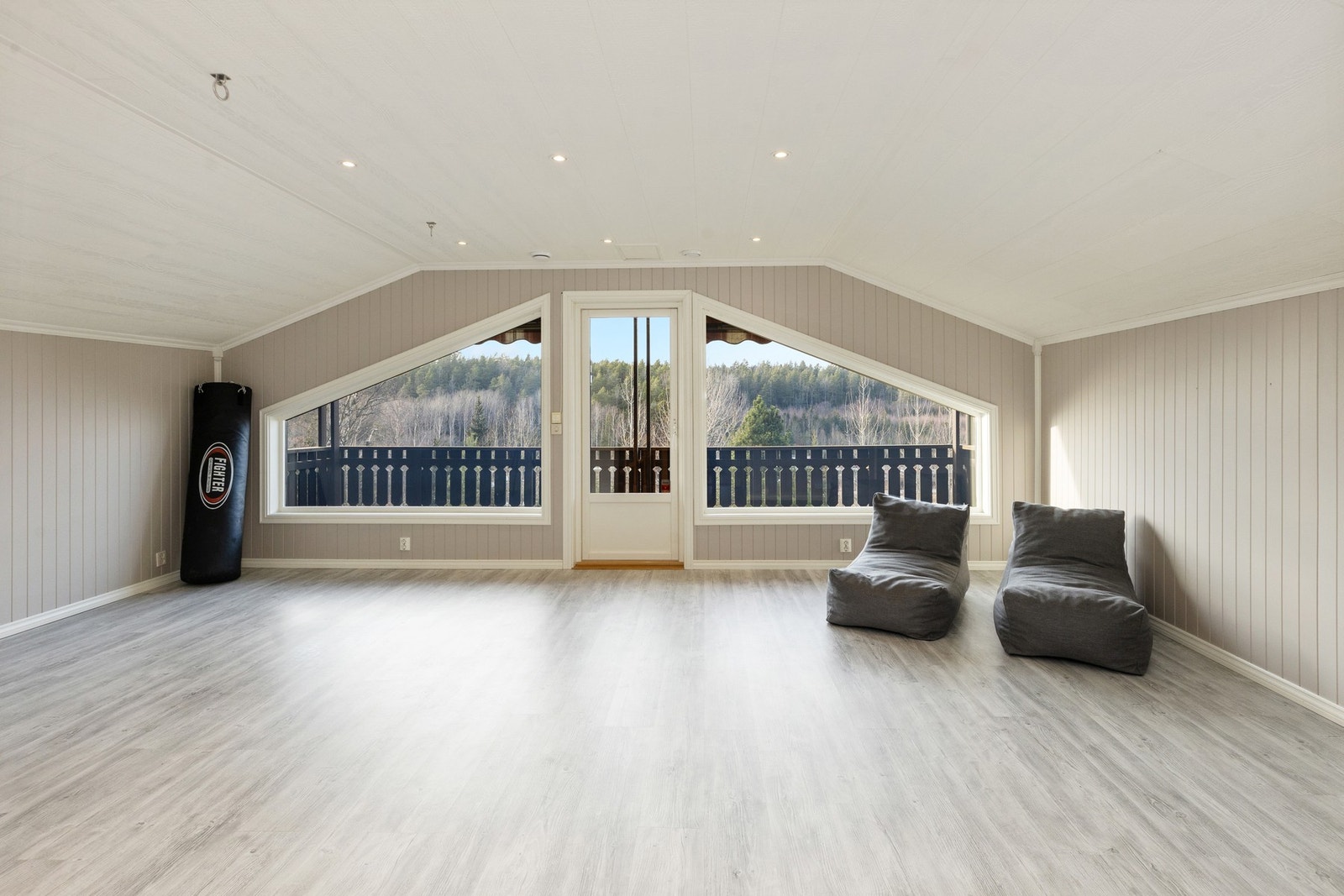 Stue i 2. etasje. Galleribilde