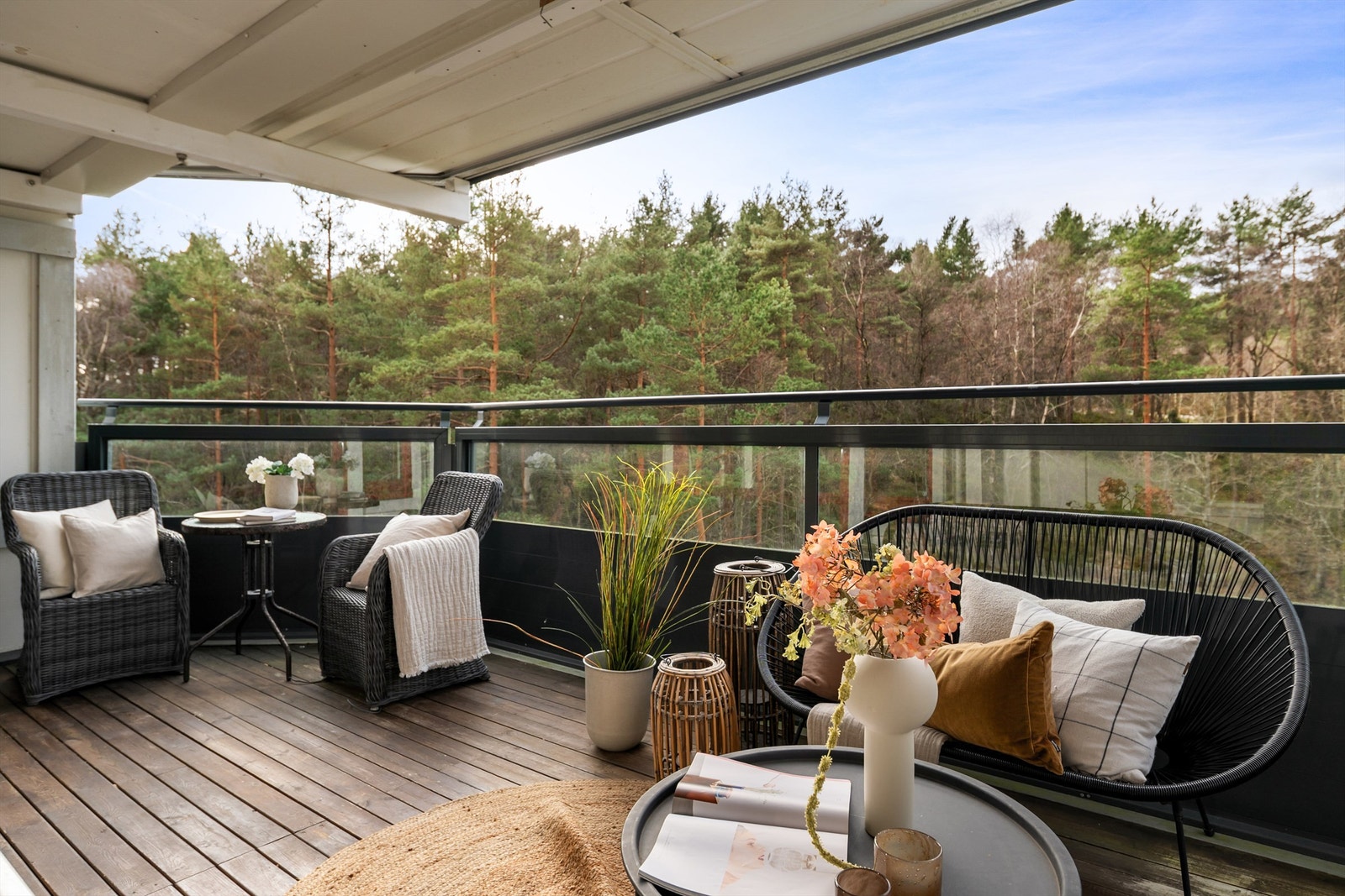 - En meget romslig leilighet med utsikt mot naturskjønne omgivelser - Galleribilde