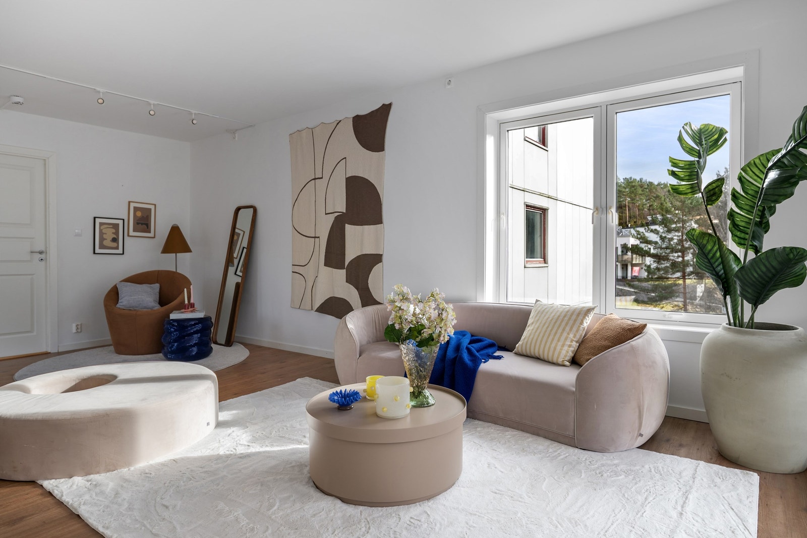 - God plass til en koselig sofakrok - Galleribilde