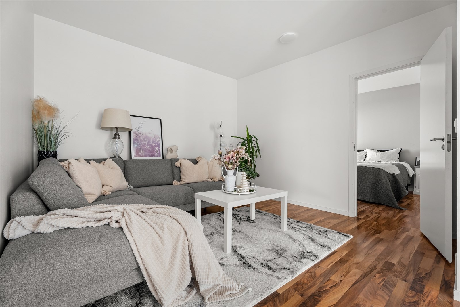 Trapperom/stue i 2. etasje. Galleribilde