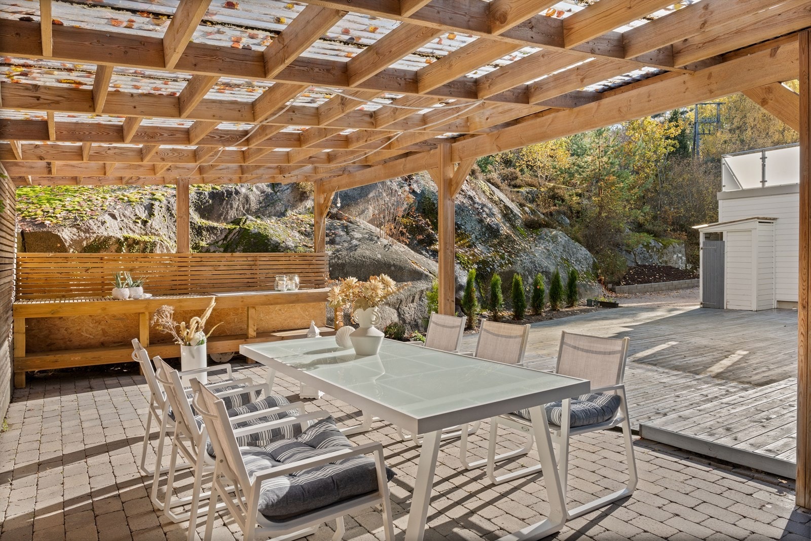 Del av den ene plattingen er overbygget. Galleribilde