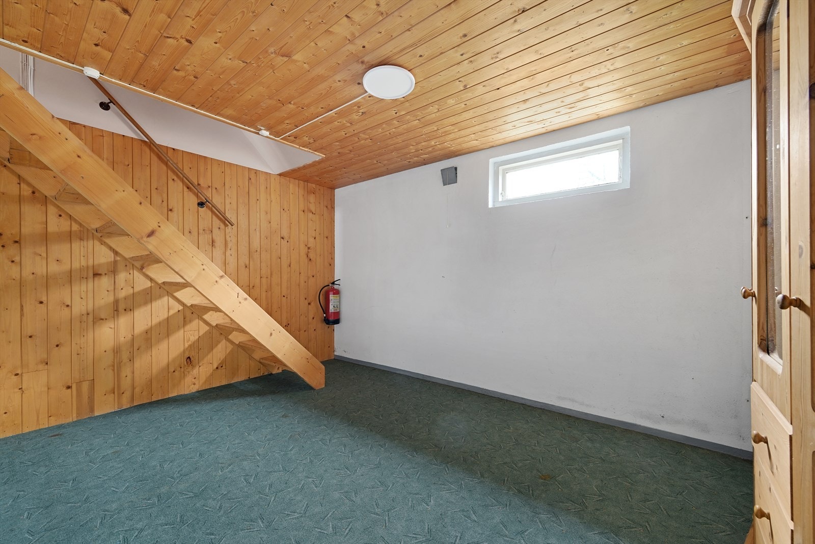 Trapperom i kjeller Galleribilde