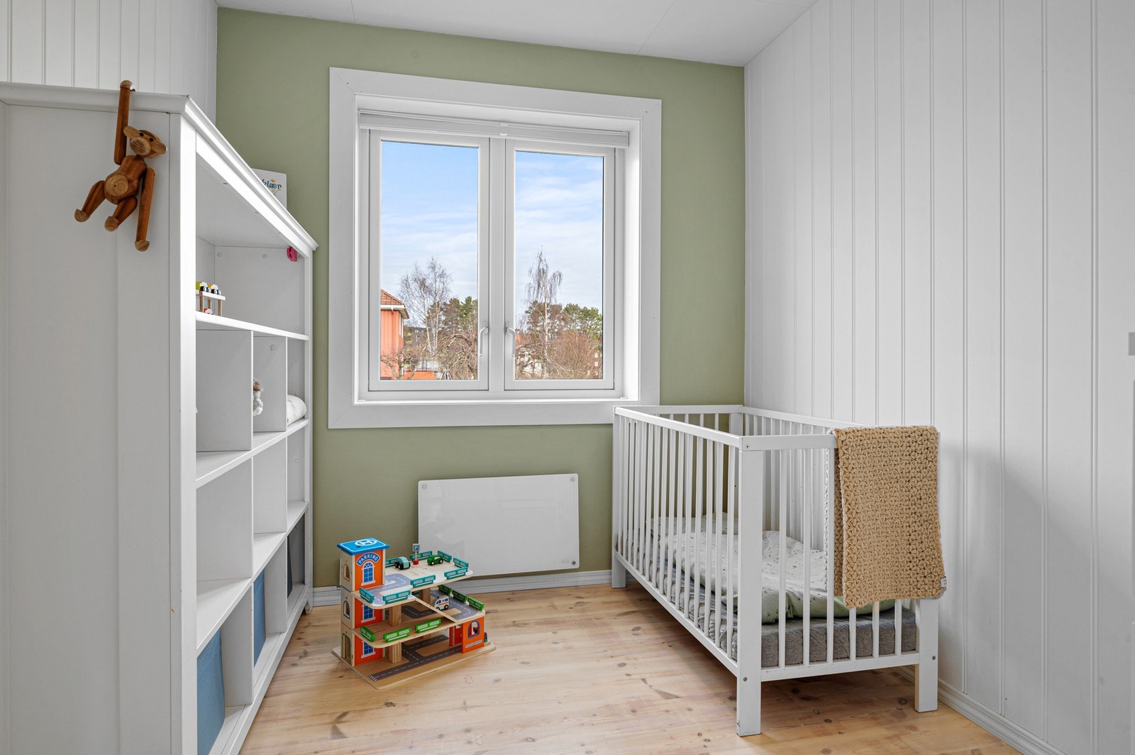 Soverom 3 er på ca. 6,3kvm med god plass til ønskelig møblement. Galleribilde