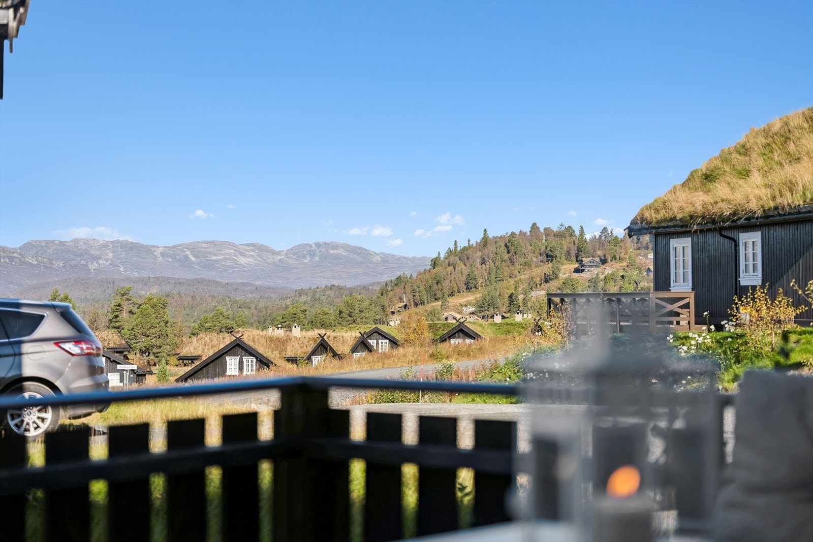 Den flotteste utsikten over både fjell flott natur. Her kan du se starten på Hardangervidda. Galleribilde