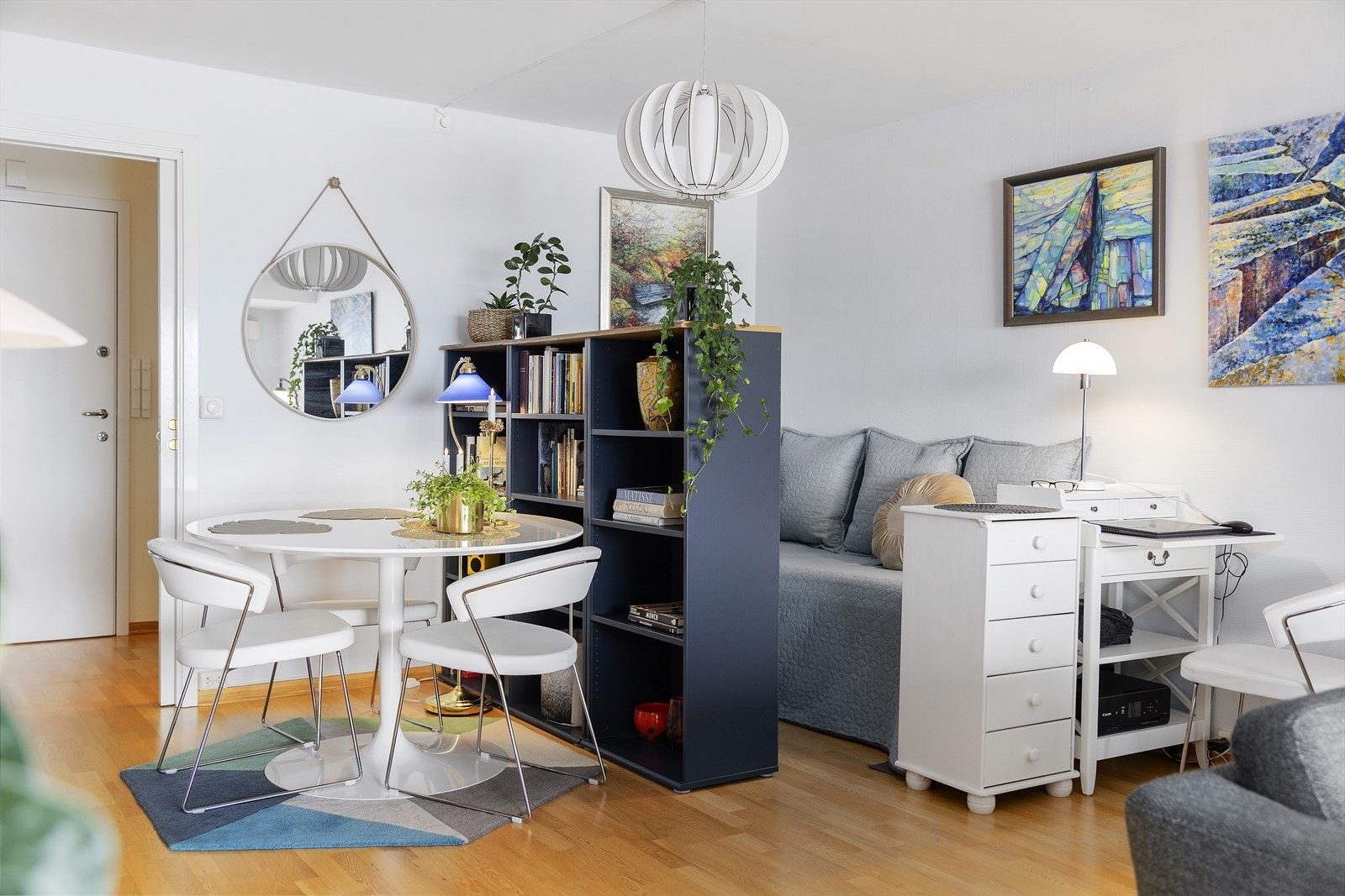 Den åpne planløsningen gjør det enkelt å skape en løsning som passer! Galleribilde