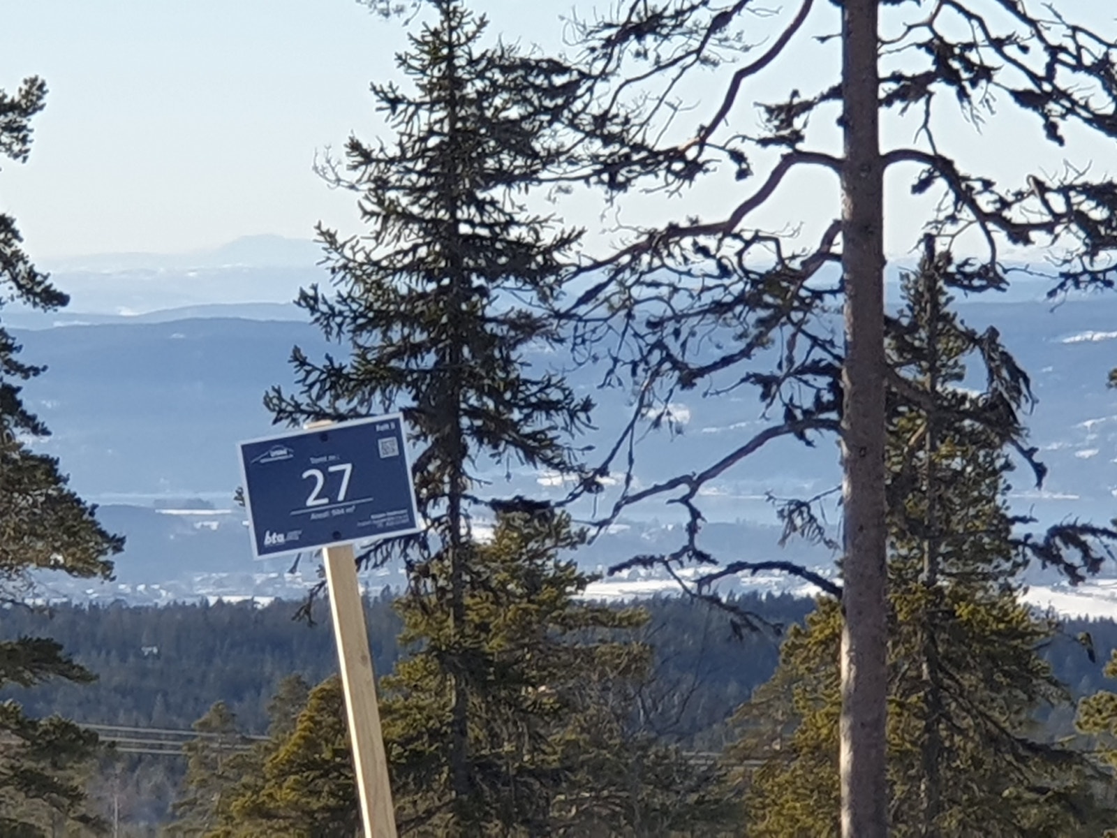 Bilde fra tomt 27 som er sør/vestvendt med fin utsikt Galleribilde