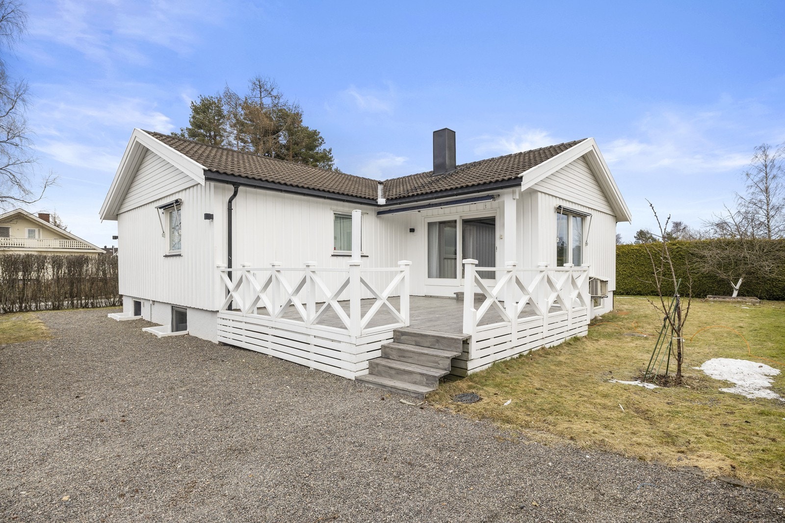 Boligen har en romslig balkong med gode lysforhold. Galleribilde