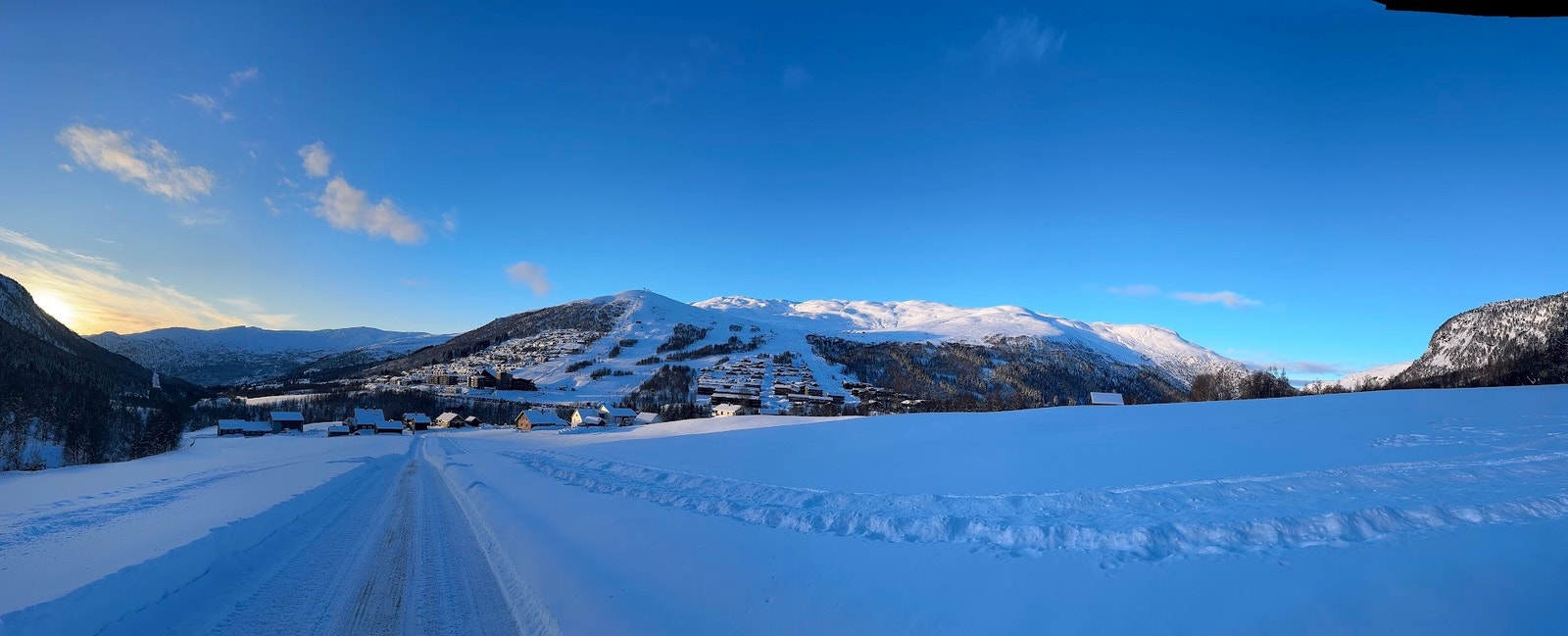 Fjellandsbyen i Myrkdalen Galleribilde