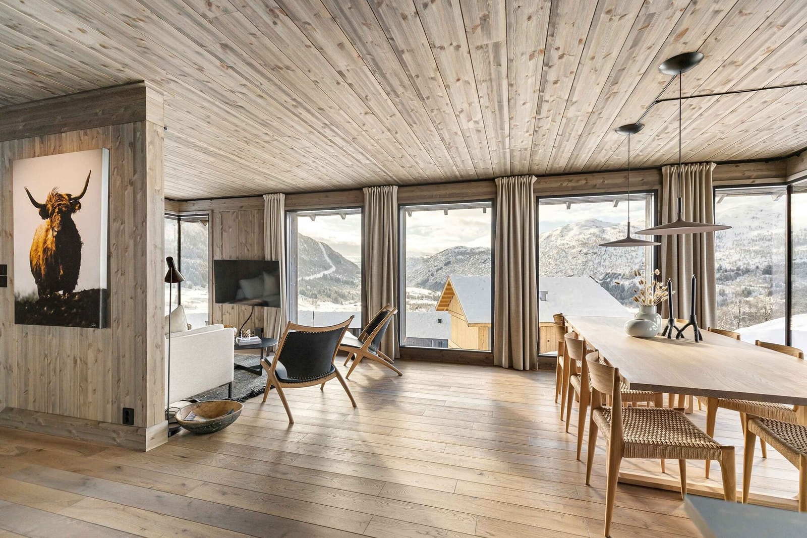 Foto fra stue/spisestue i en tilsvarende hyttemodell Galleribilde