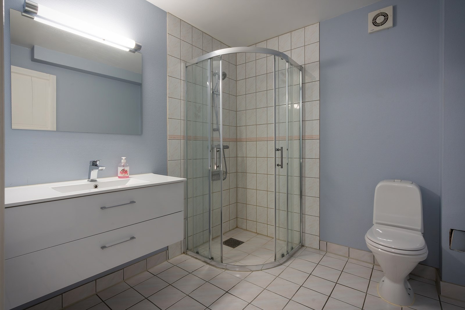 - Lyst bad på 5 m² - Galleribilde