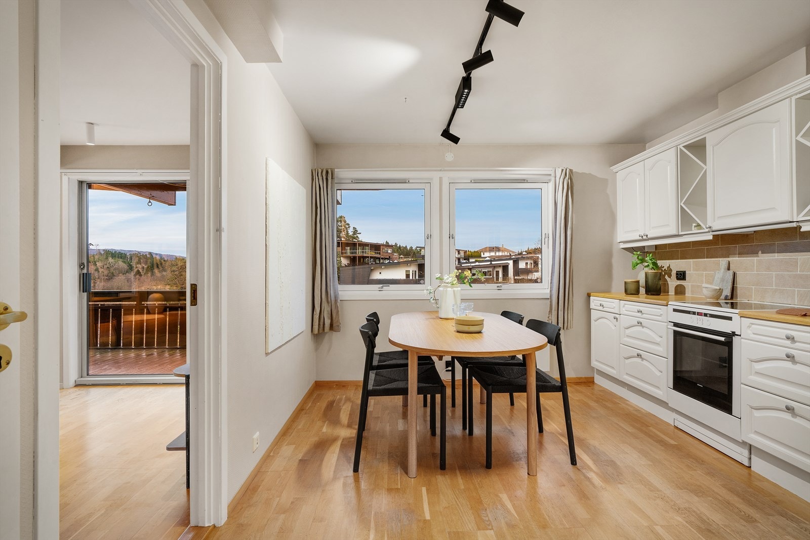 - Kjøkkenet er på 14,8 m² - Galleribilde