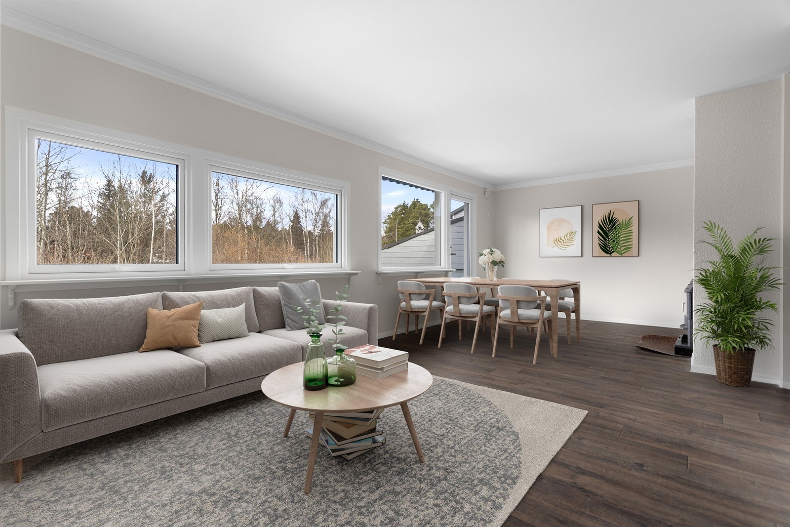 Romslig stue og spisestue med utgang til balkong. (Bildet er digital stylet) Galleribilde