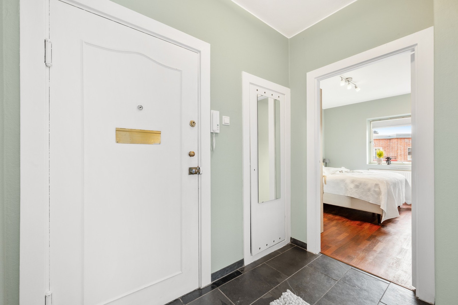 Du har godt med oppbevaringsplass i den innvendige boden. Galleribilde