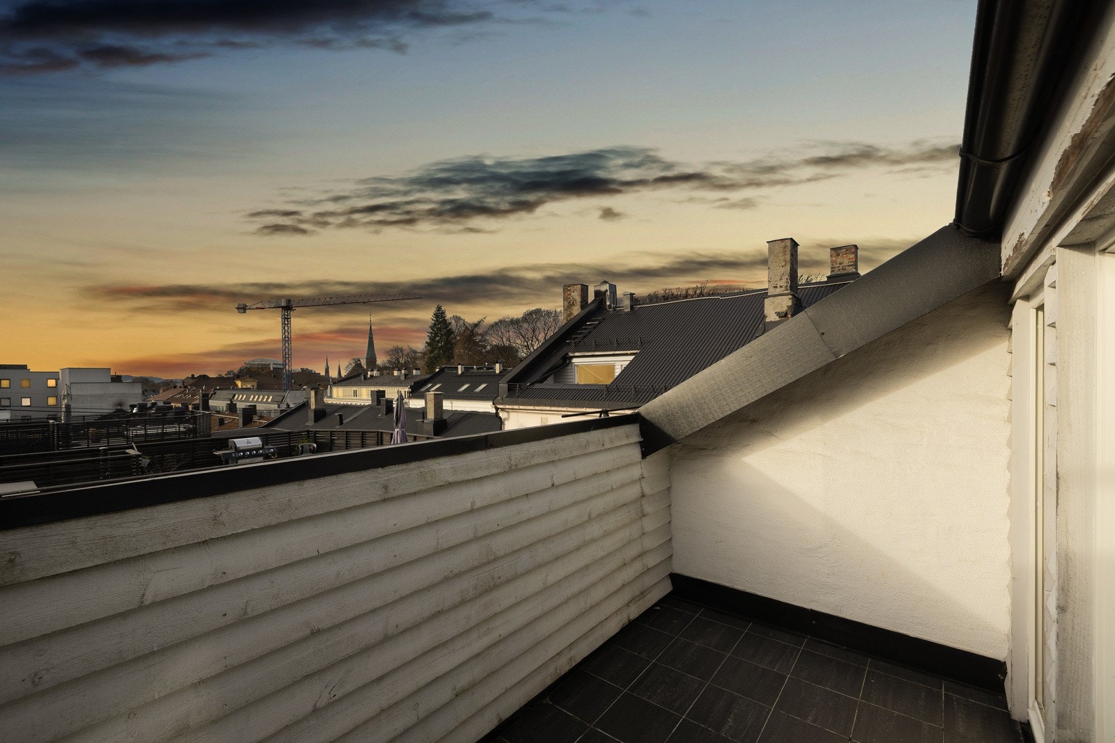 Solrik vestvendt takterrasse på 5 kvm. Galleribilde