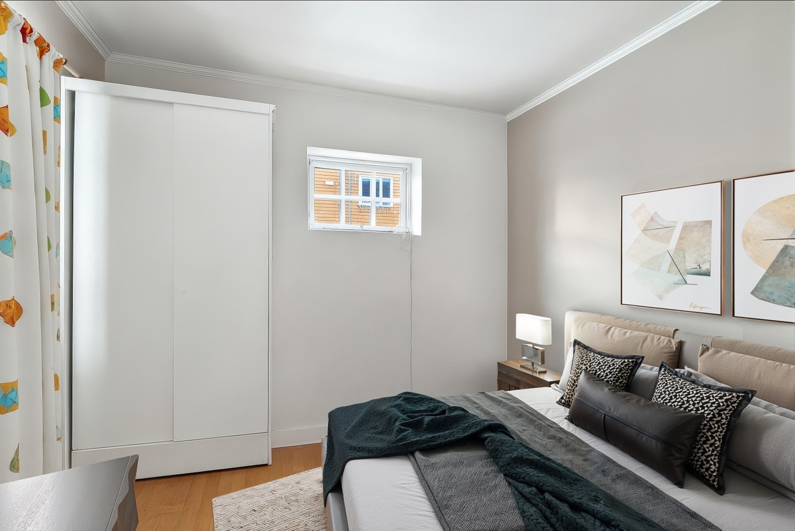 De to soverommene er begge av fin størrelse med plass til stor seng og evt. oppbevaringsløsninger - I tillegg finner du kontor i leiligheten Galleribilde