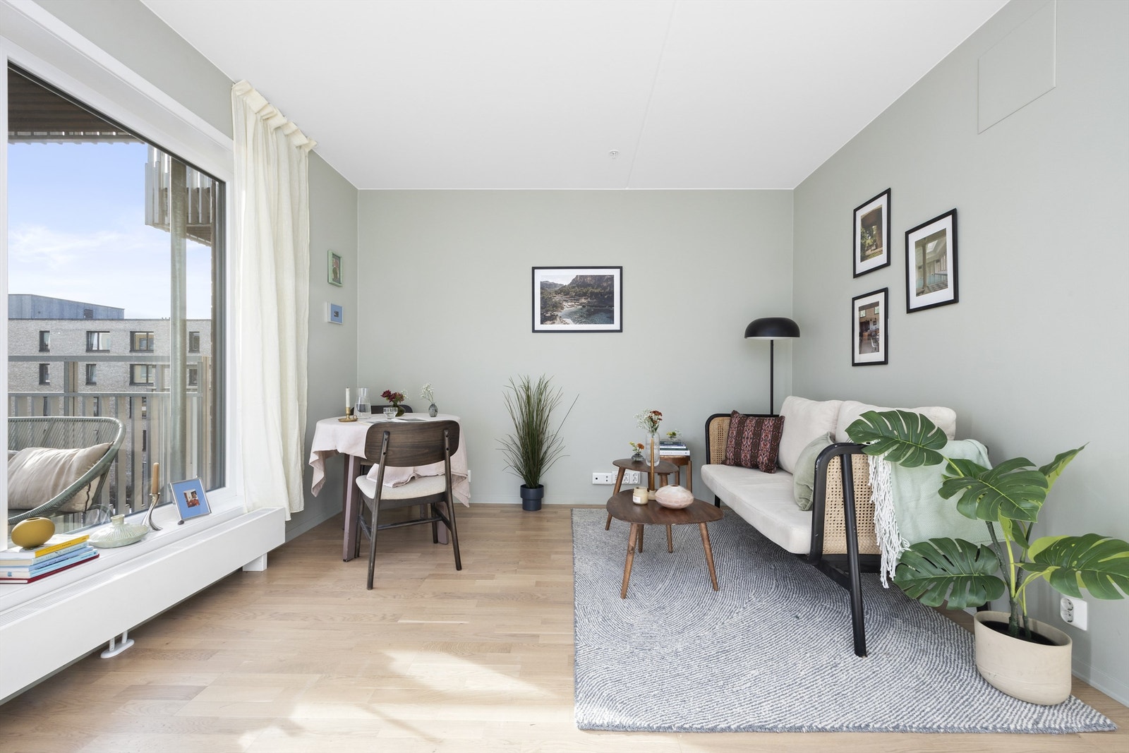 Leiligheten stod ferdig i 2016 og fremstår i dag som direkte innflyttingsklar med god standard Galleribilde