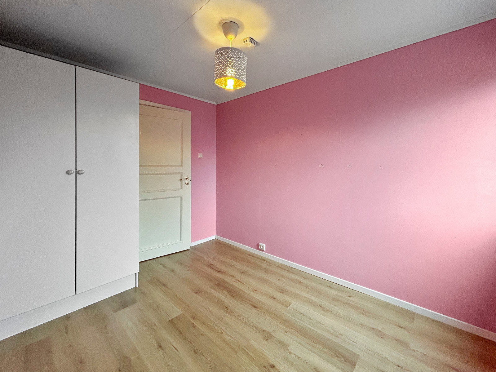 Soverom 5, med oppbevaring Galleribilde