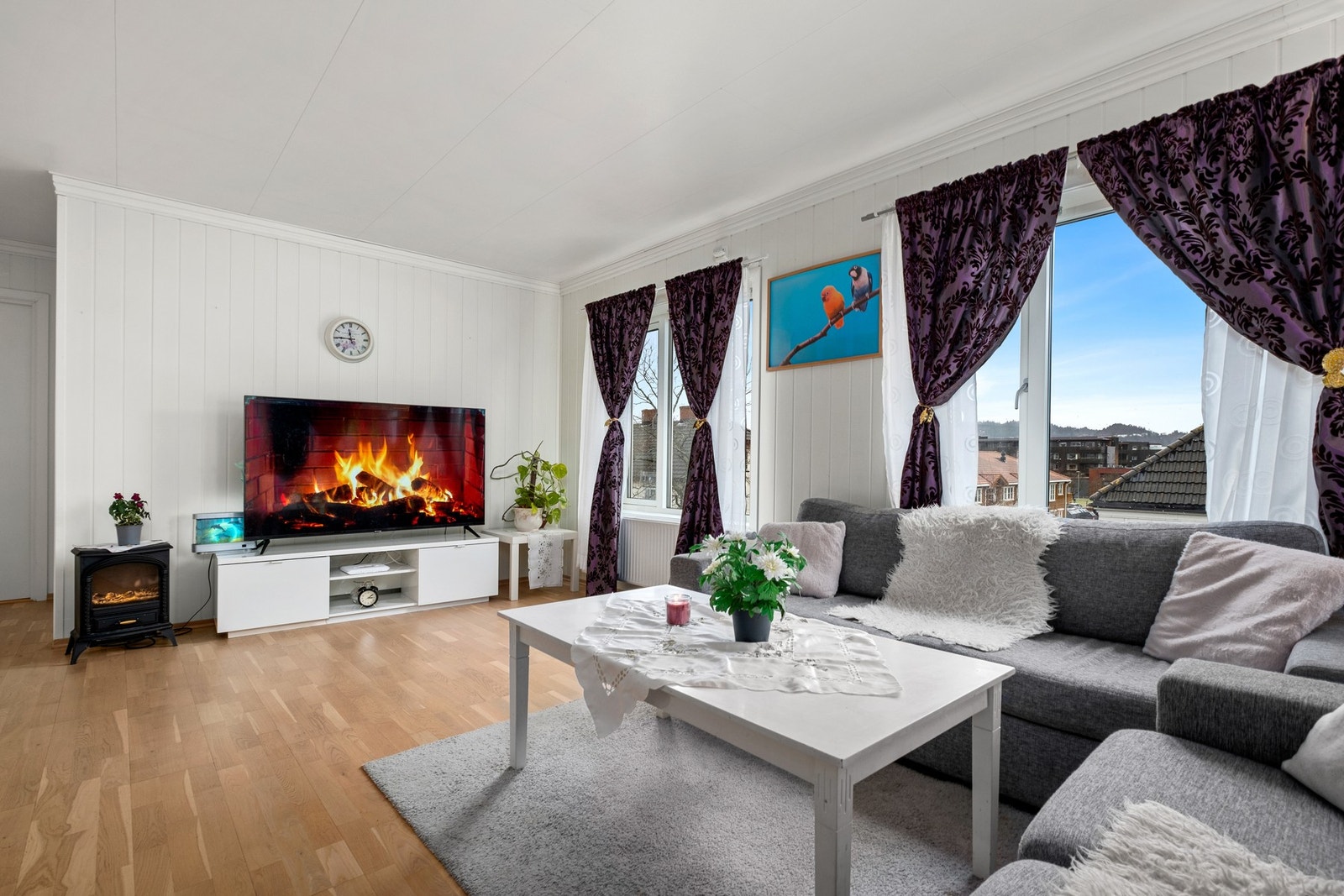 EiendomsMegler 1 ved Oliver Almli Reinås presenterer: Wergelandsvegen 3. Galleribilde