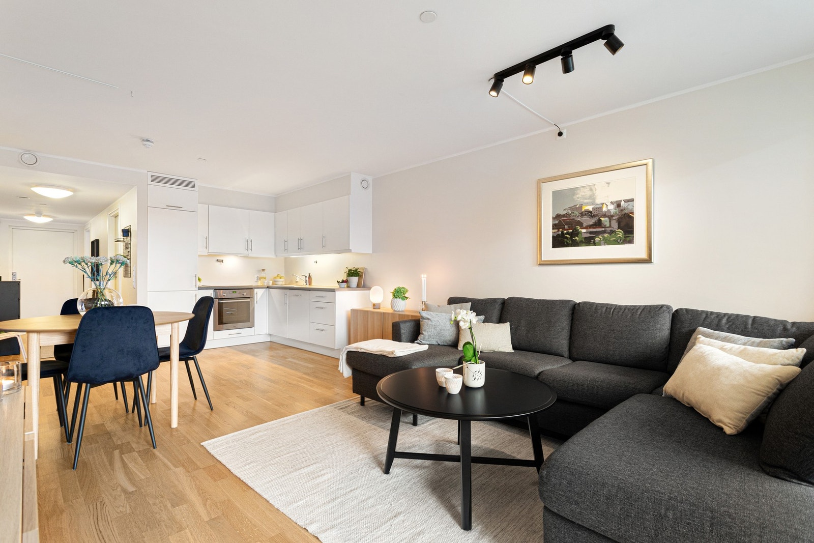 Leiligheten er på 71 kvm
og har en praktisk planløsning. Galleribilde