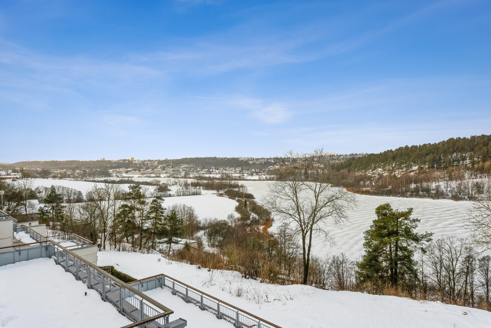 Fin utsikt mot Østensjøvannet. Galleribilde