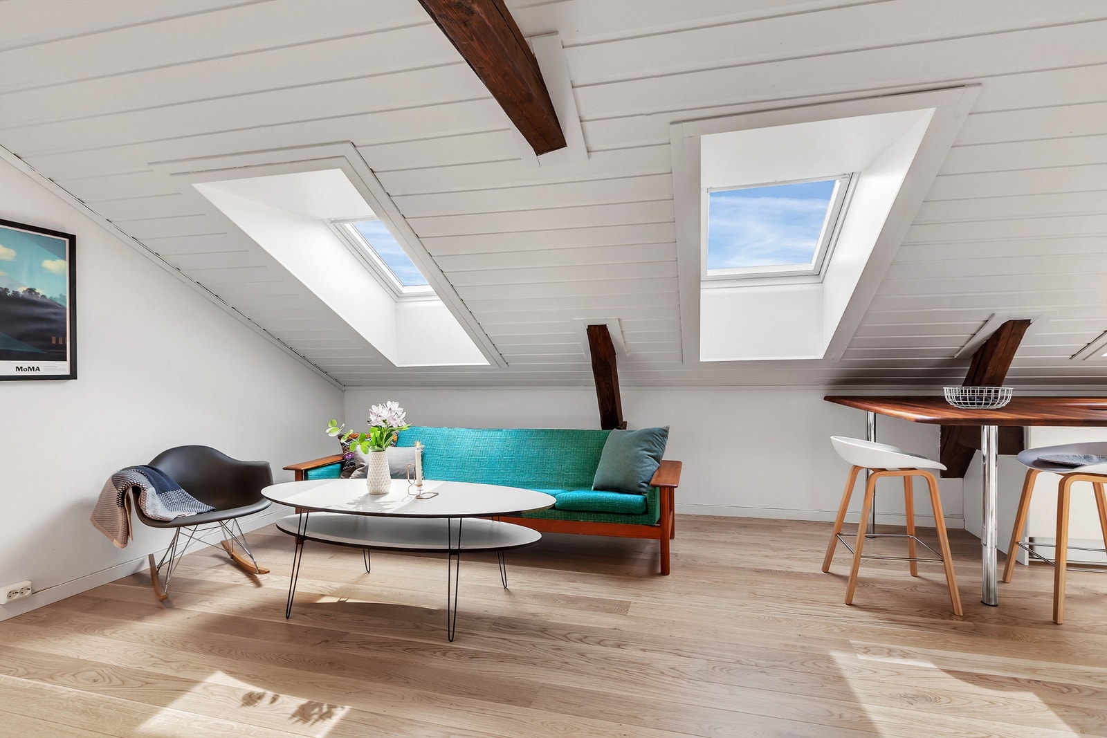 Det er nettopp lagt ny en-stav parkett i hele leiligheten. Galleribilde