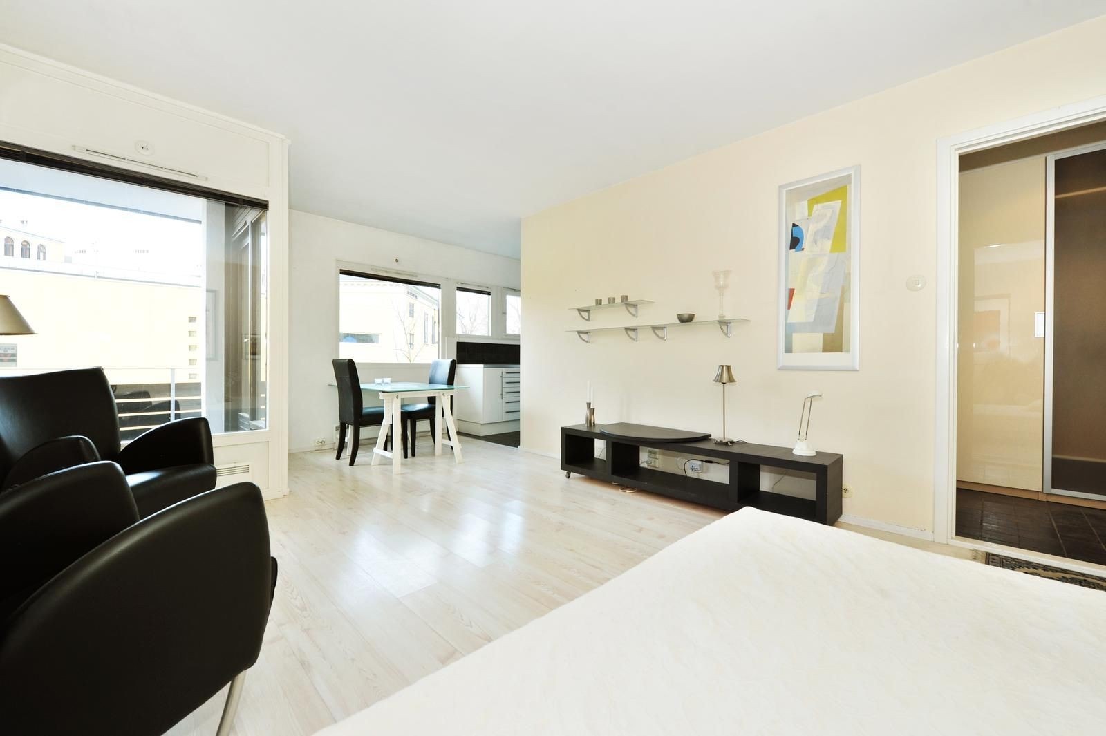 Stue/soverom Galleribilde