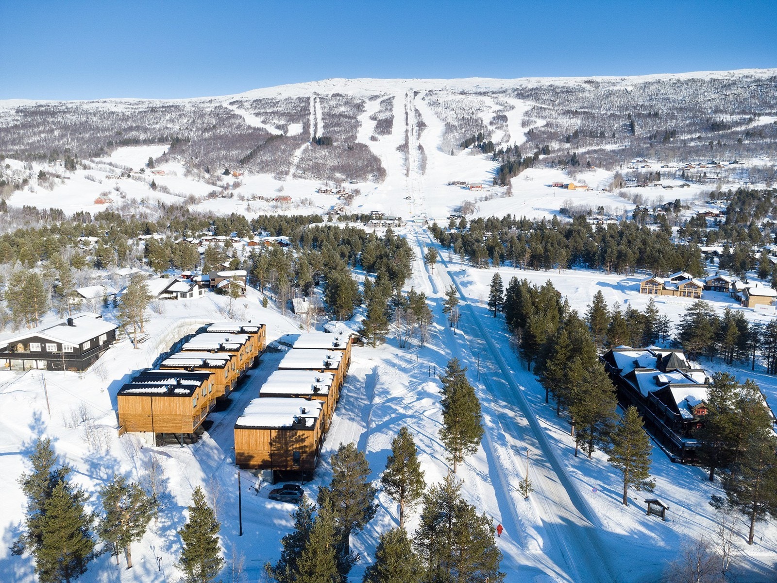 Dronebilde av sameiet og nærområdet Galleribilde