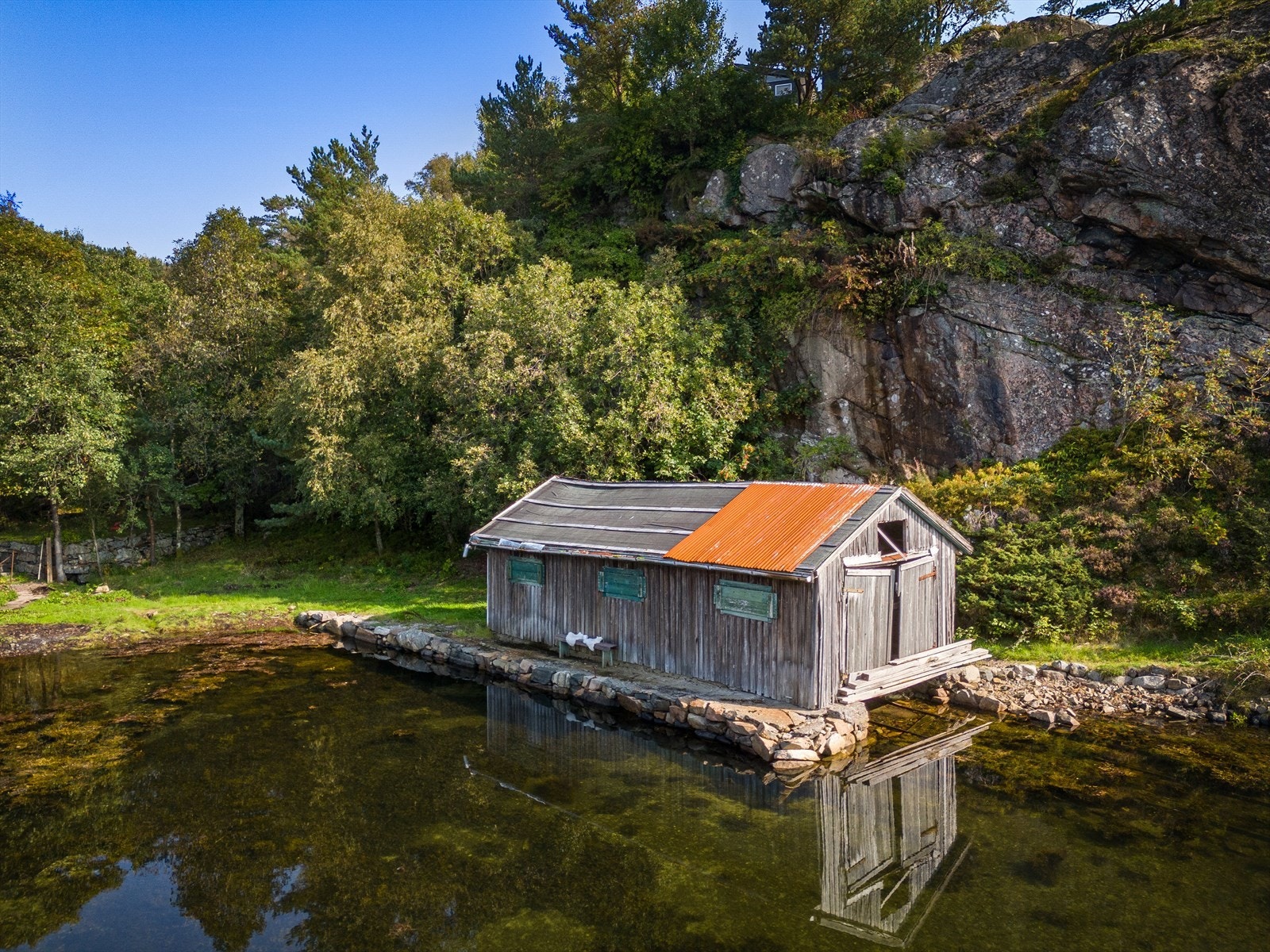 Naustet som tilhører eiendommen. Galleribilde