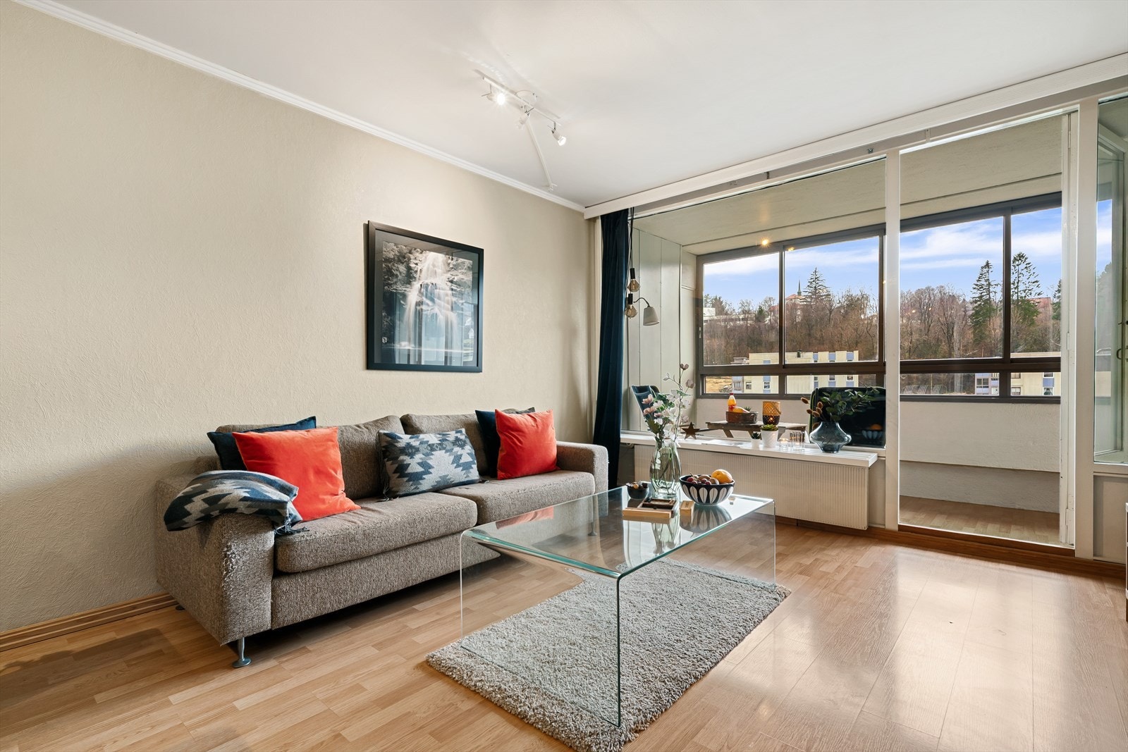 Vannbåren varme til radiator i stue Galleribilde