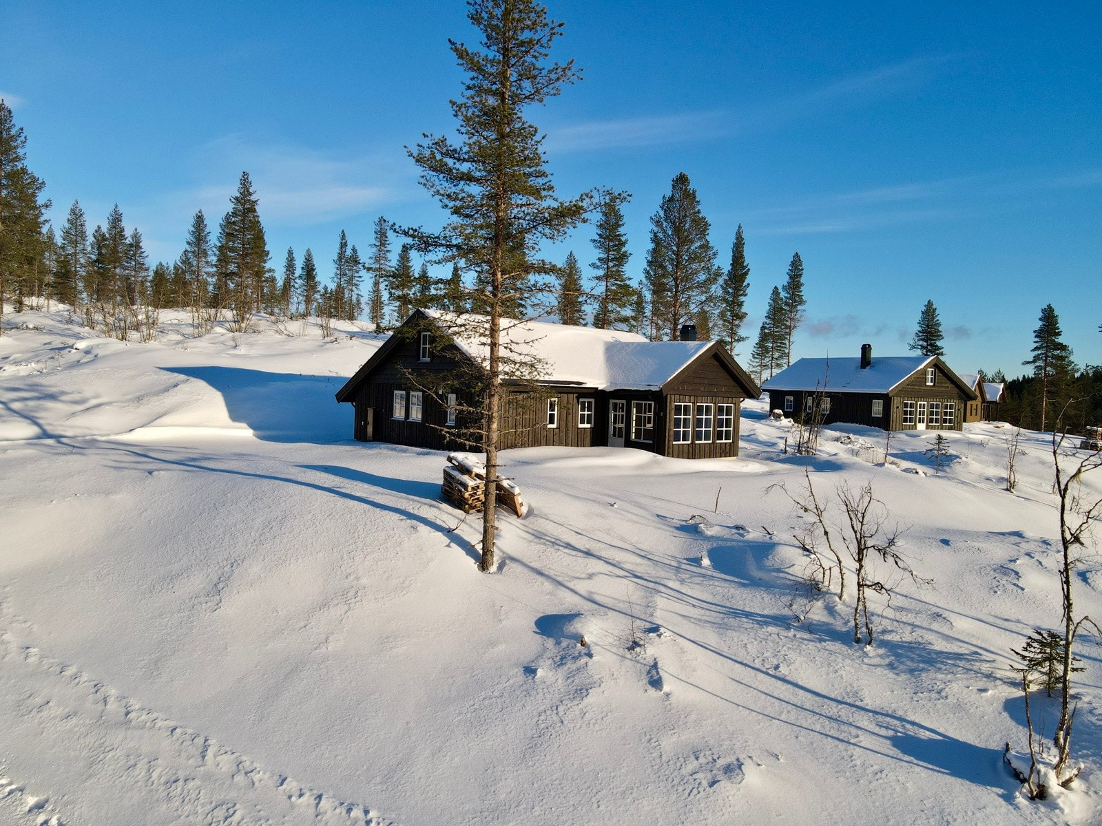 Velkommen til Sprangåsen 3 - en moderne, innholdsrik hytte som er under oppføring. Bilder er ikke av den aktuelle hytta, men tilsvarende modell. Galleribilde