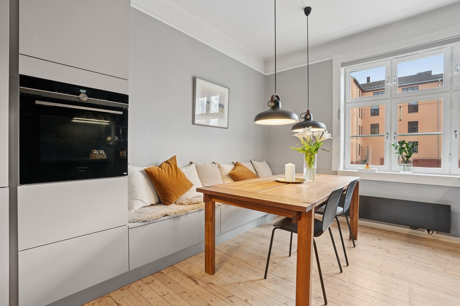 Leiligheten har et stilfullt HTH kjøkken fra 2022 Galleribilde