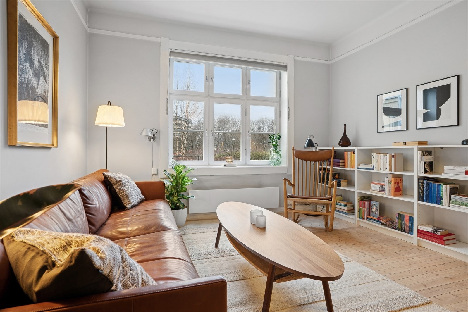 En lys og sjarmerende 2-roms leilighet med tilbaketrukket og fredfull beliggenhet på Sagene Galleribilde