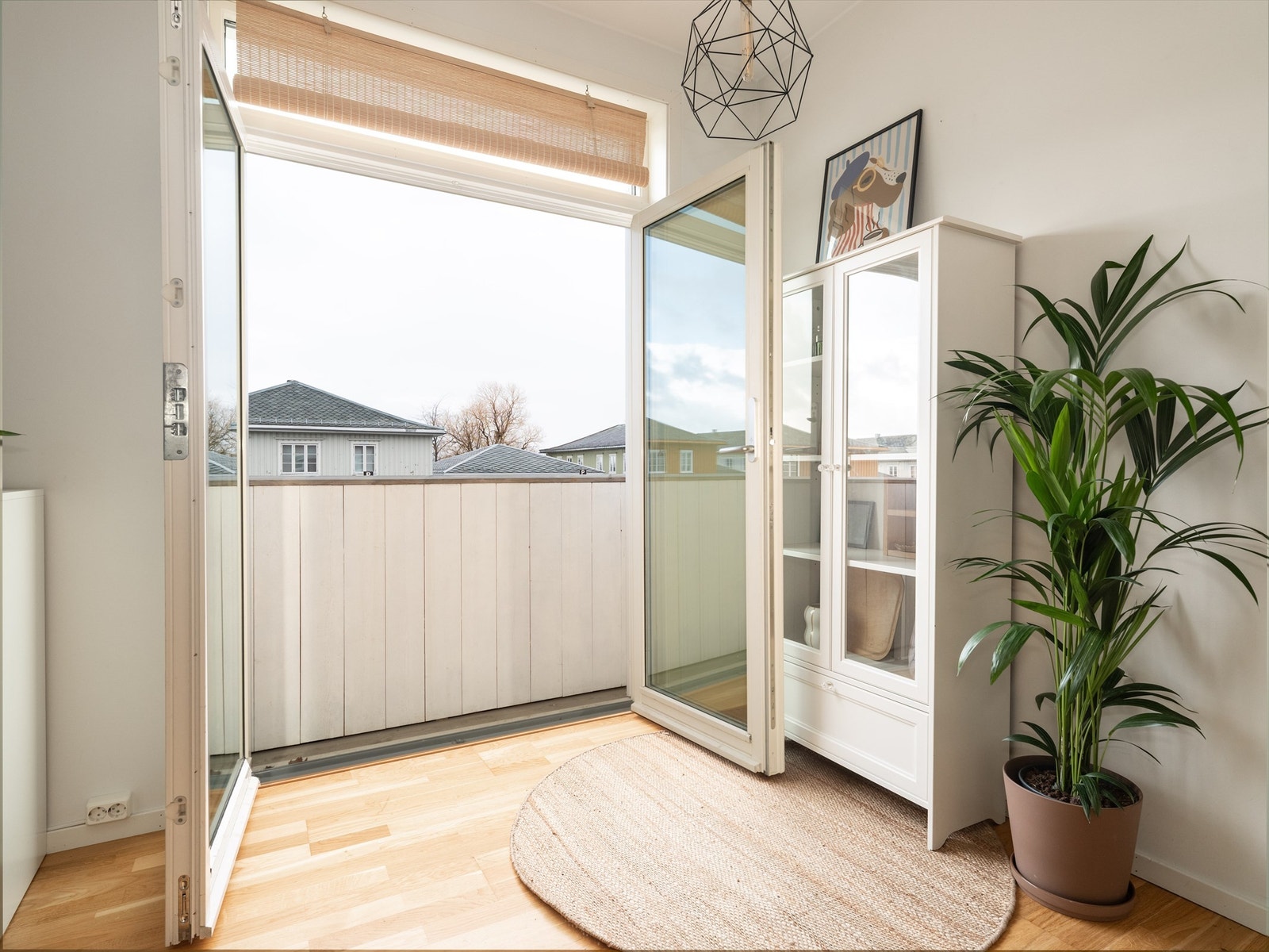 Åpne den franske balkongen og slipp morgensolen inn. Galleribilde