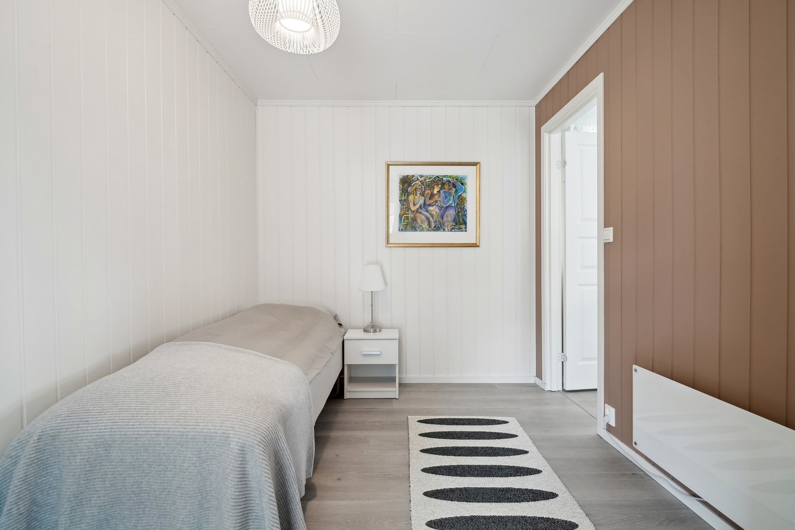 Soverom 3 passer perfekt til gjesterom/kontor. Galleribilde