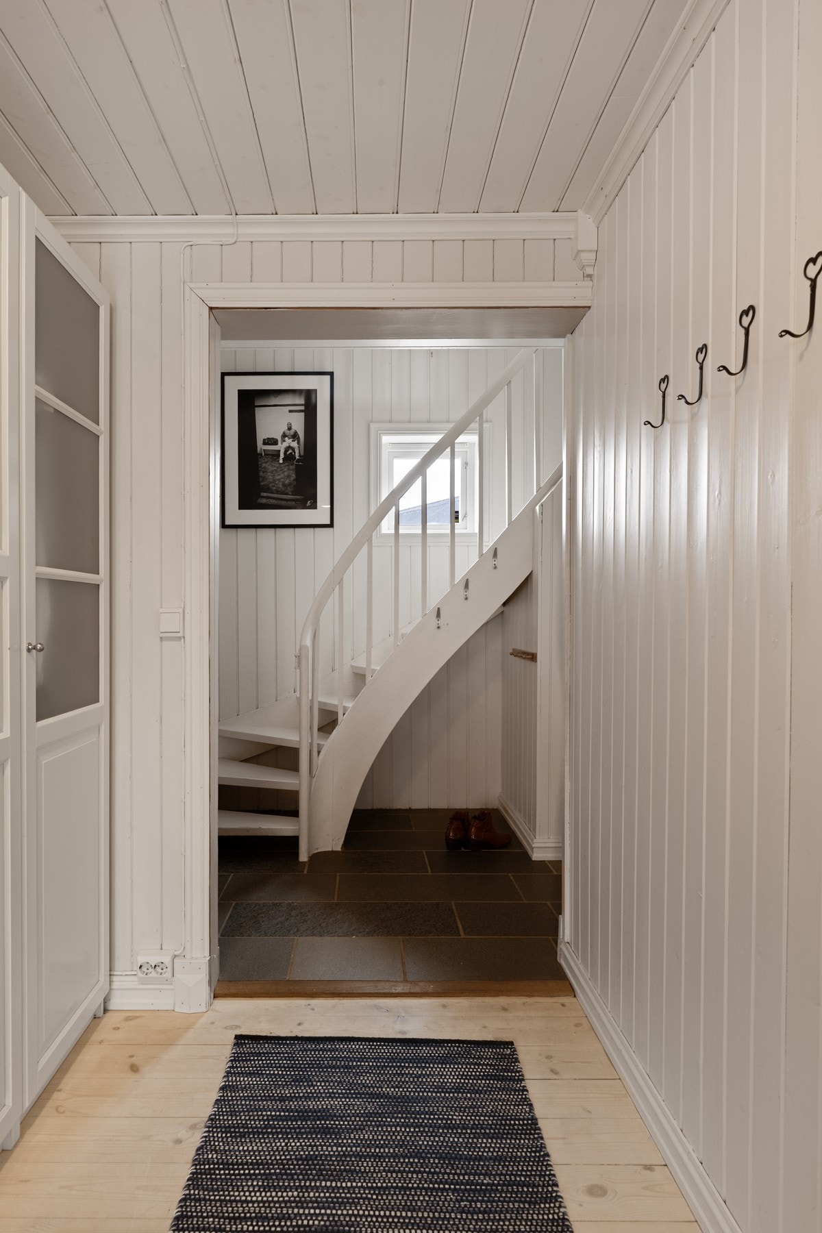 Vi går opp i 2. etasje. Galleribilde