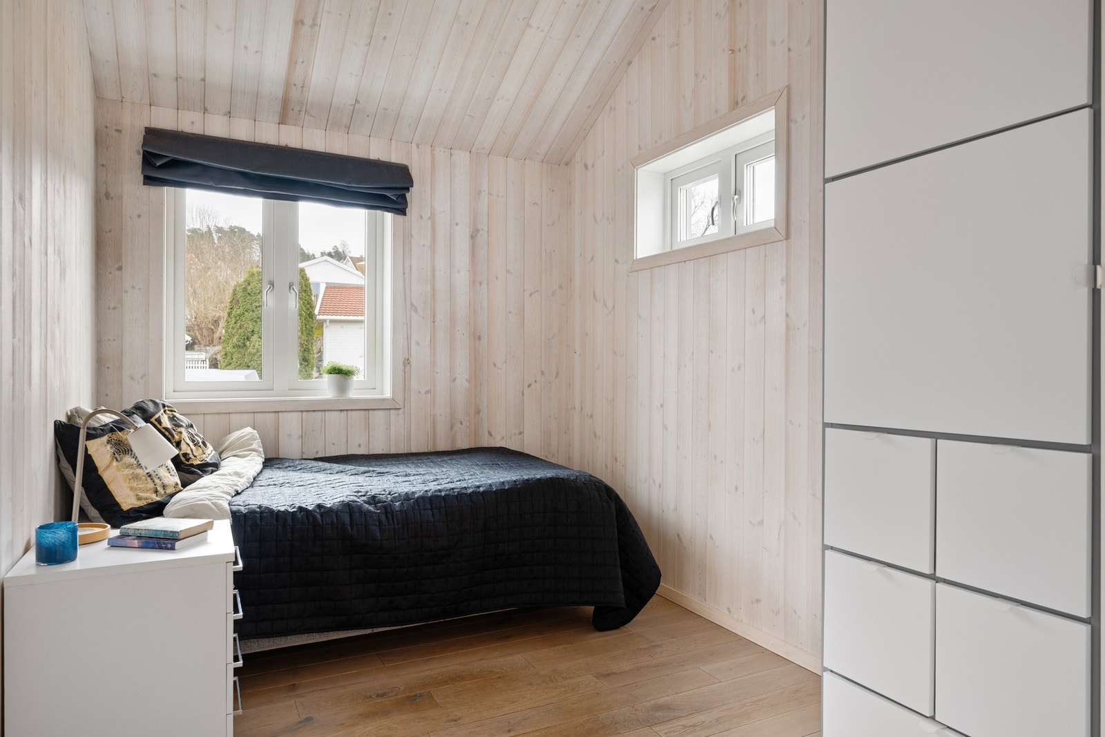 Soverom i 1. etasje i tilbygg. Galleribilde