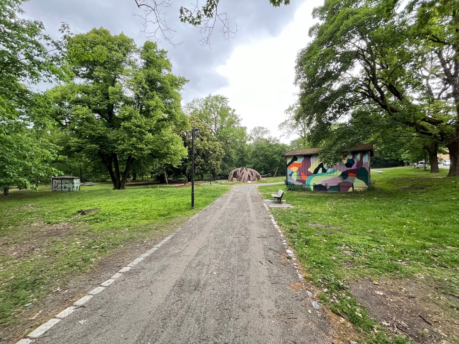Barnehagen ligger rett ved Tøyenhagen park Galleribilde