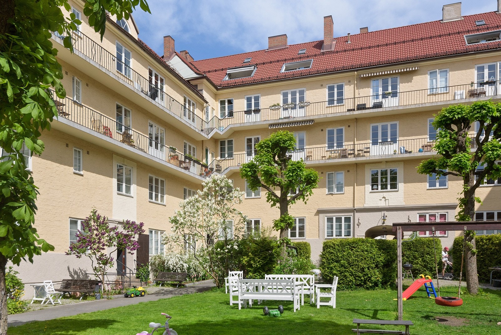 Veldrevet borettslaget med god vedlikeholds historikk og solid økonomi. Galleribilde