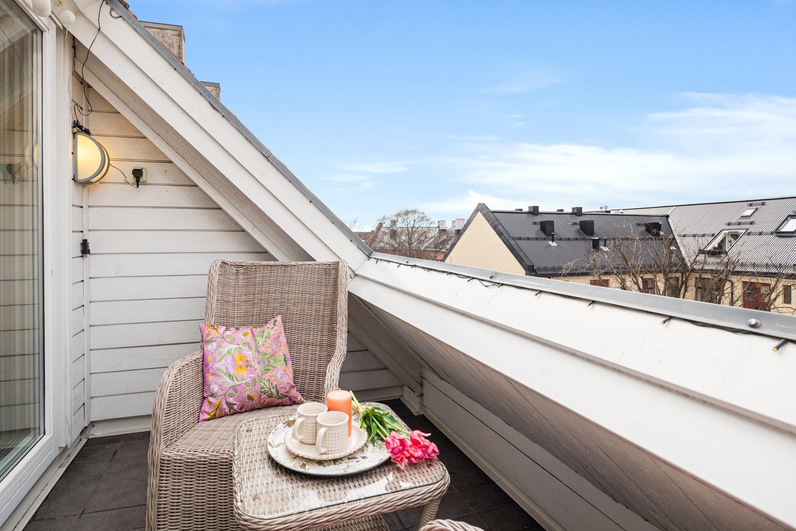 Loftsetasje: Utsikt sørover mot Oslo by og fjord. Galleribilde