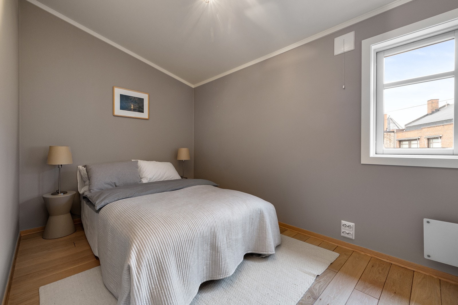 Nymalte, slette overflater. Galleribilde
